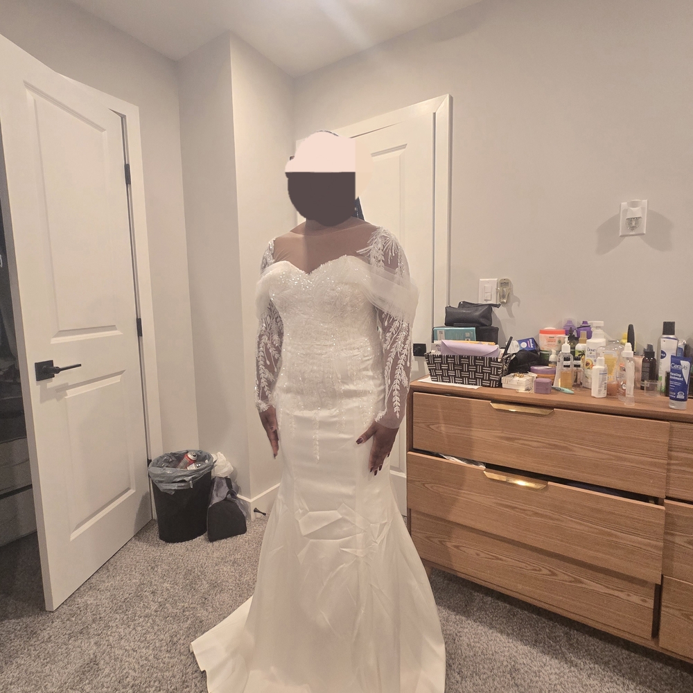 Chic White Lace Bridal Gown
